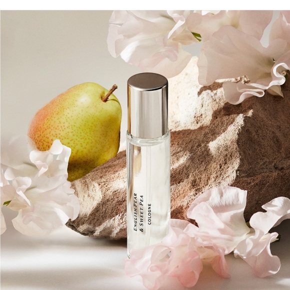 Jo Malone English Pear & Sweet Pea along with gift set - Picture 3 of 15